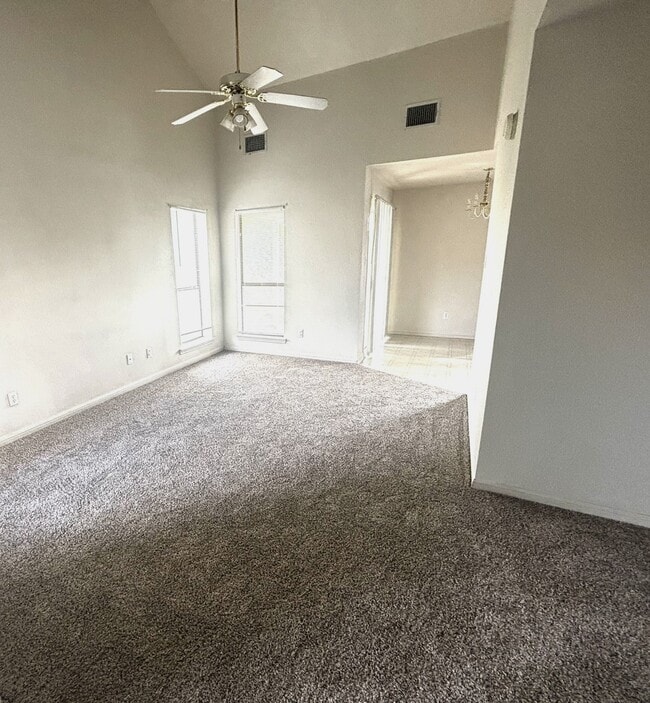 Foto del edificio - 308 Deloris Dr