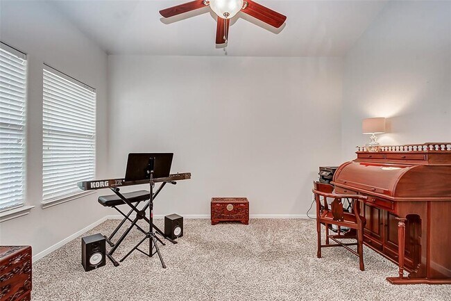 Building Photo - 23815 S Newport Bend