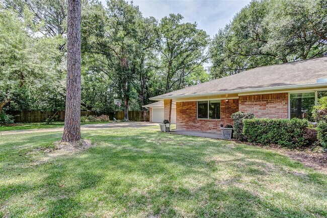 Building Photo - 4501 Tilson Ln