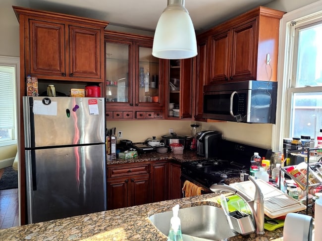 Foto del edificio - 719 Parker St