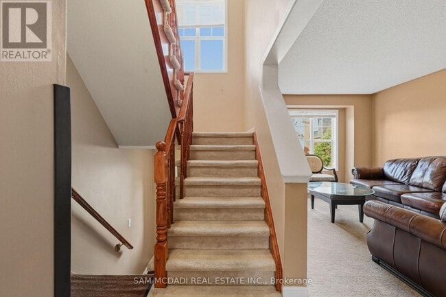 Building Photo - 3086 Stornoway Cir