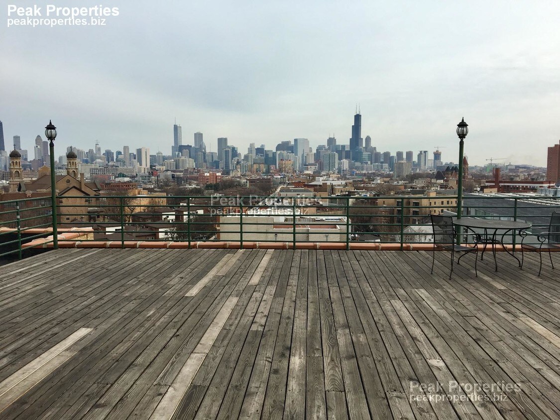 Foto principal - 1170 N Milwaukee Ave