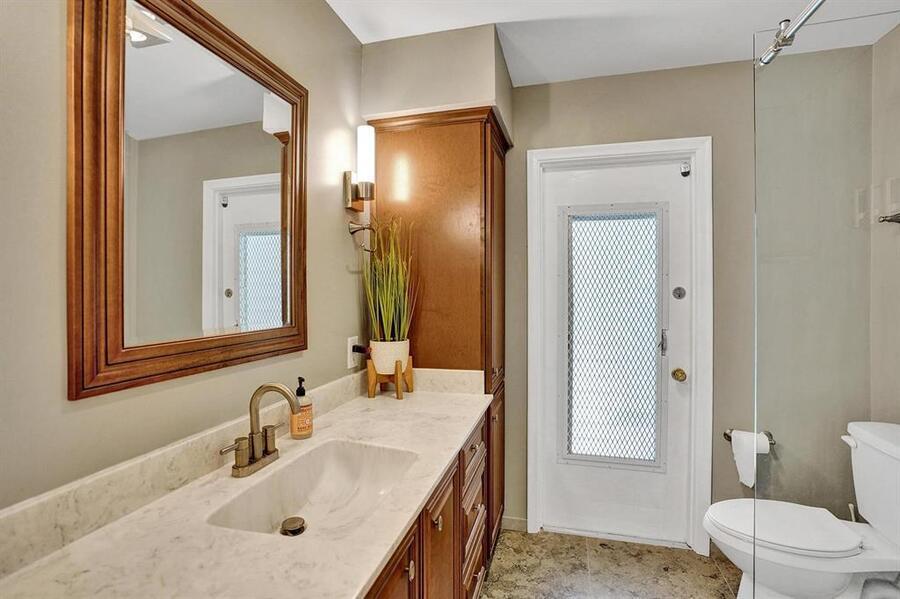 Foto principal - 4112 NE 21st Ave