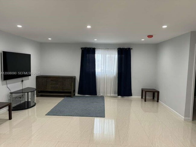 Foto del edificio - 2950 Griffin Rd