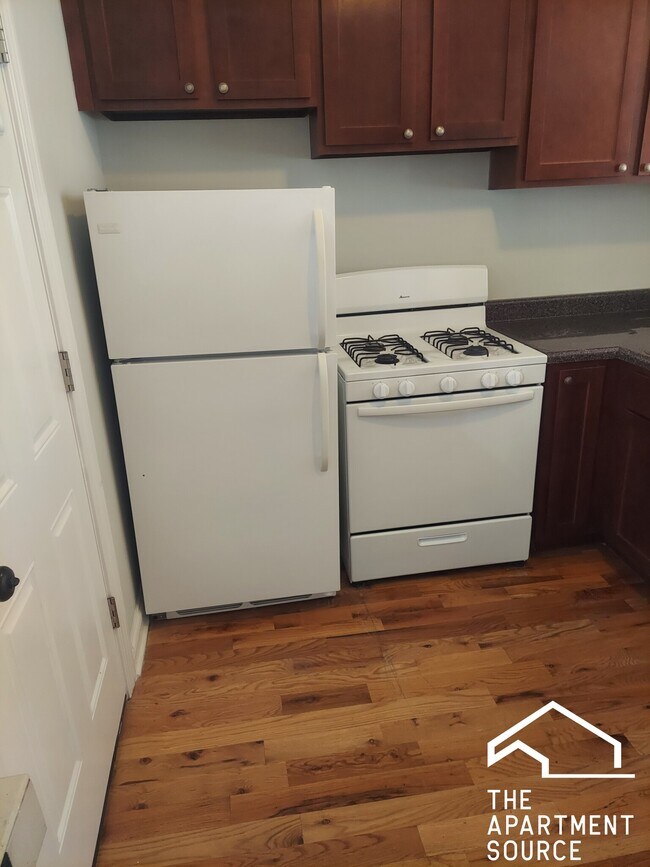 Foto del edificio - 4419 N Wolcott Ave