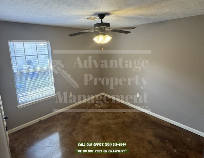 Foto del edificio - 2145 Rosemary Dr