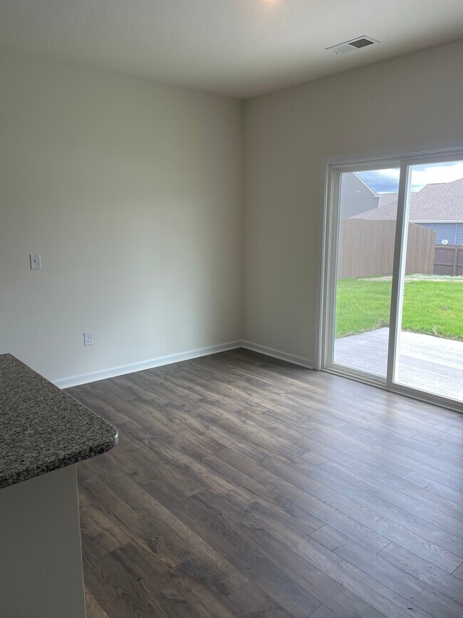 Foto del edificio - 5711 Wildlife Cir