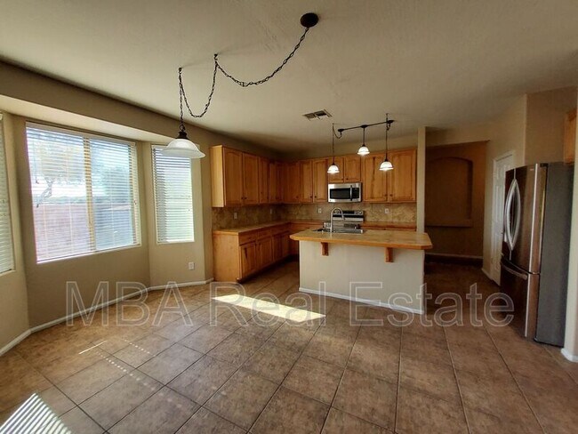 Building Photo - 43172 W Rio Bravo Dr