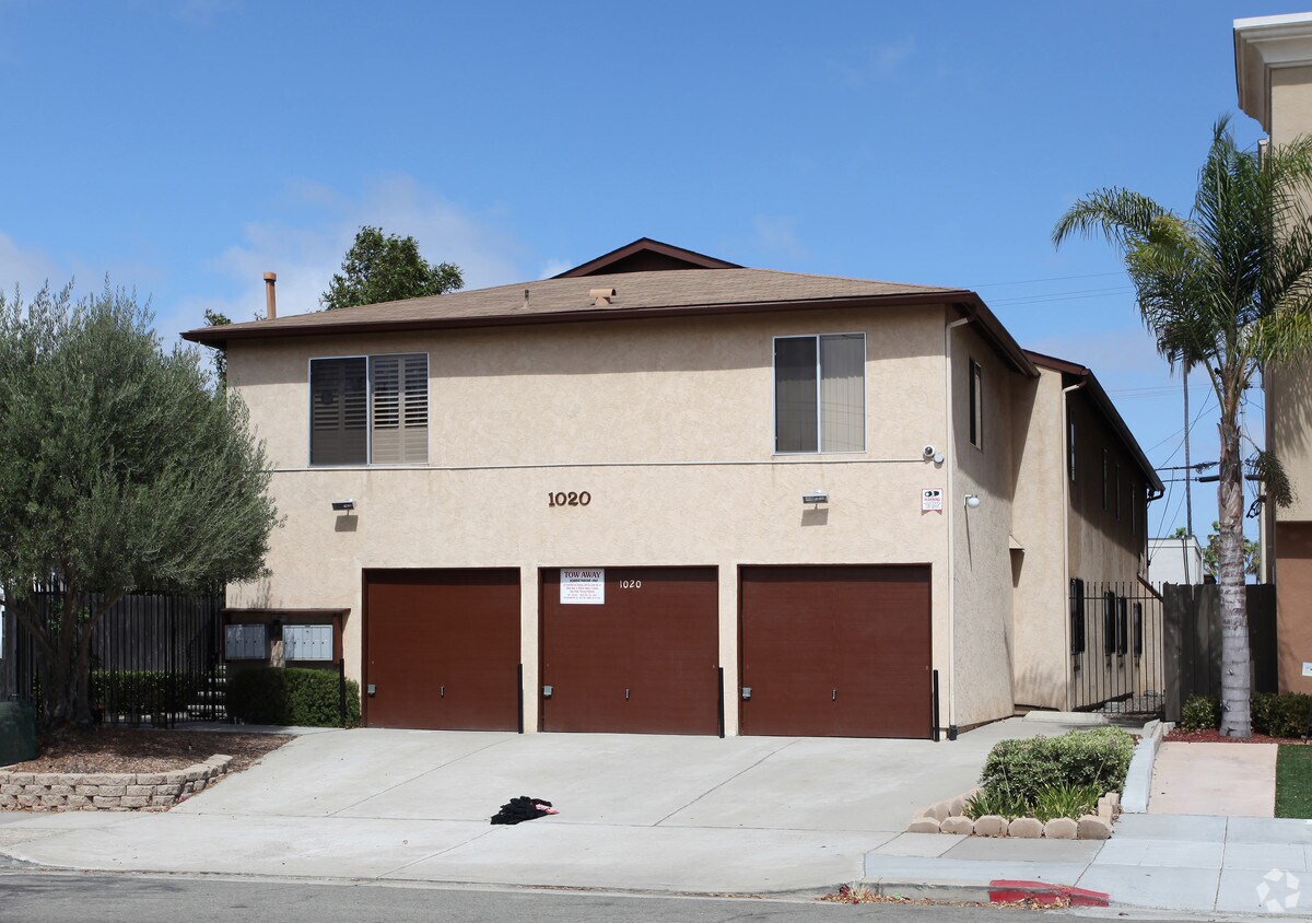 Foto principal - 1020 Robinson Ave