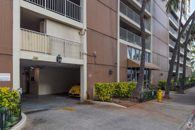 Building Photo - Waikiki Beach Condominiums