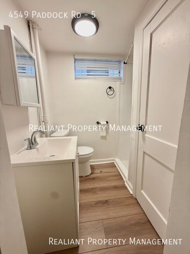 Foto del edificio - 4549 Paddock Rd