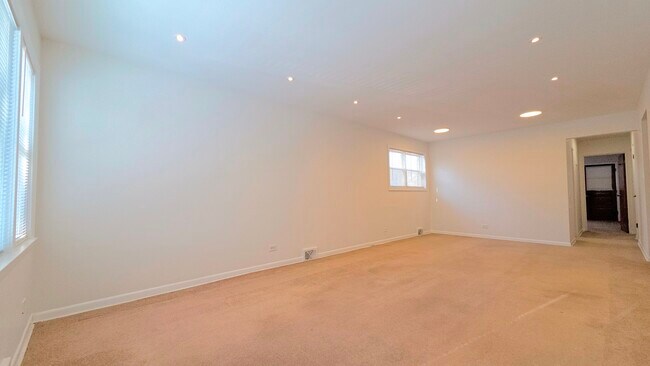 Foto del edificio - 1625 Washington St