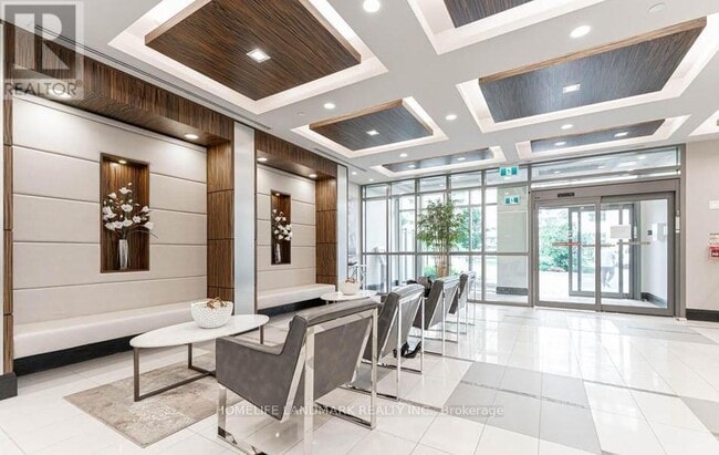 Photo du bâtiment - 349 Rathburn Rd W