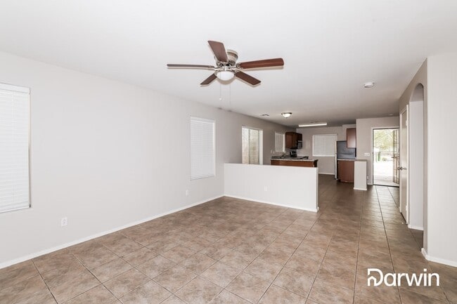 Building Photo - 5720 S 16TH LN, Phoenix, AZ 85041