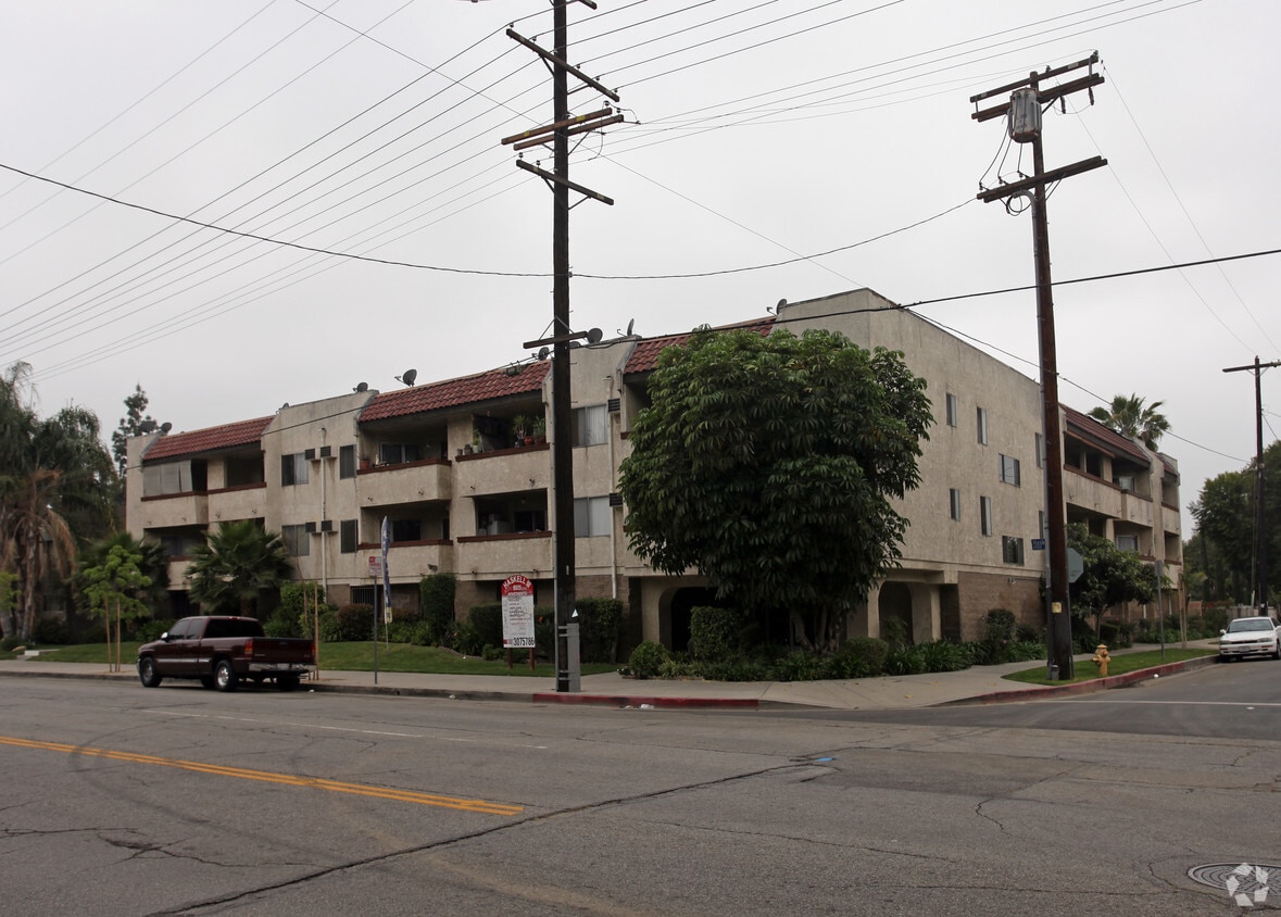 Haskell III Apartments Apartments in Van Nuys, CA
