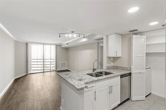 Building Photo - 3525 Sage Rd