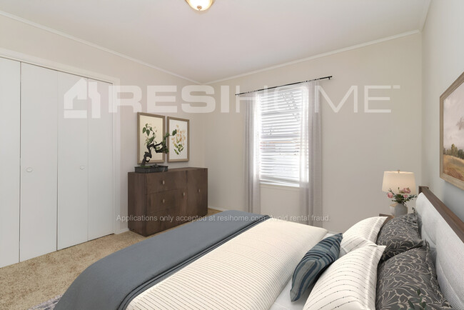 Building Photo - 403 S Walnut Creek Drive