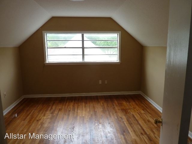 Building Photo - 1463 Vicksburg Dr