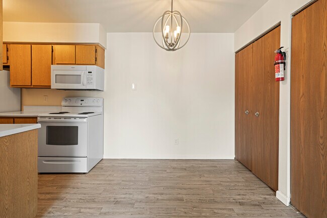 Foto del edificio - Cedar Trail Apartments