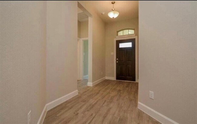 Foto del edificio - 427 Micaela Meadows Ct