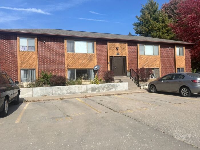 Primary Photo - $850 | 2 Bedroom, 1 Bathroom Apartment | C...