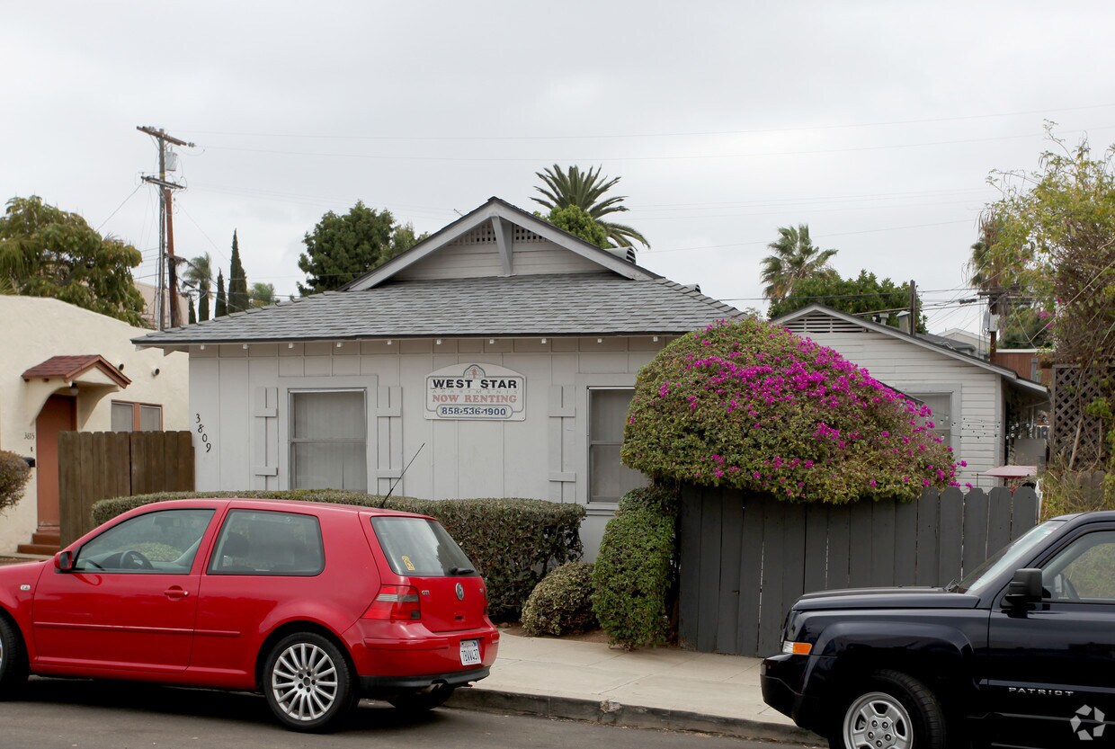 Building Photo - West Star Apartments