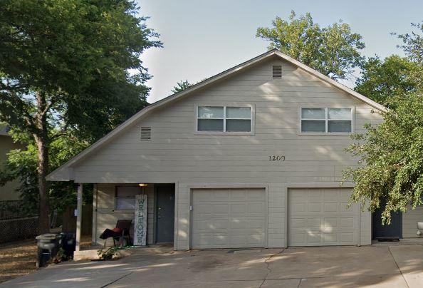Primary Photo - 1208 Holik Dr
