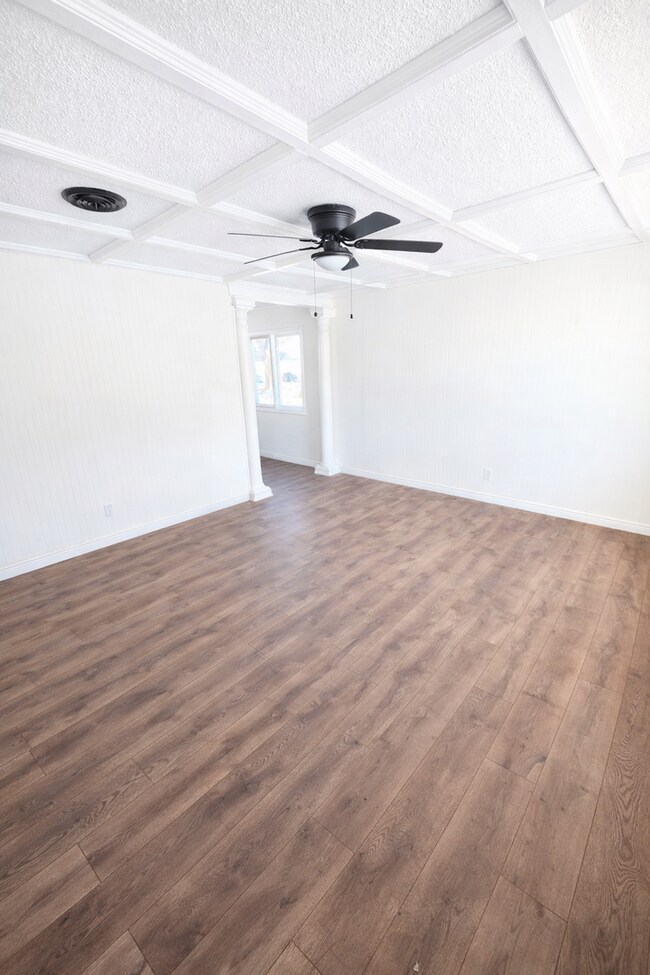 Foto del edificio - Nicely Updated 3 BD/1BA