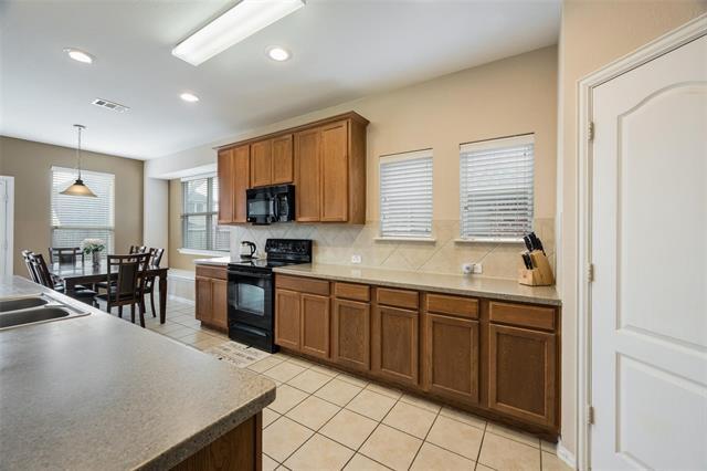 Building Photo - 2112 Jonathan Creek Dr
