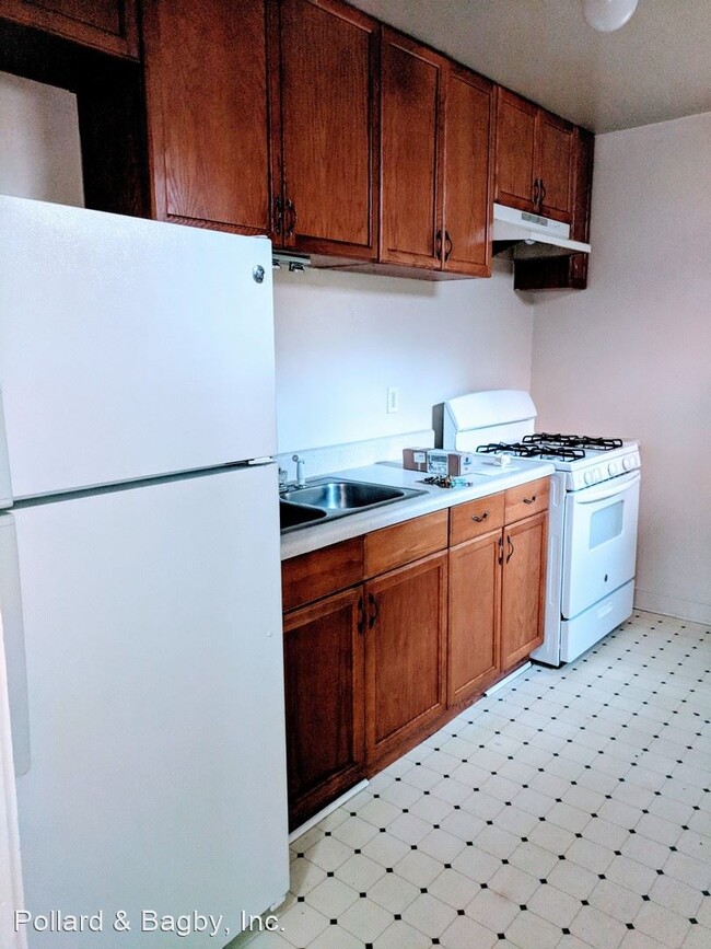 Building Photo - 3 br, 2 bath House - 317 Goshen St.