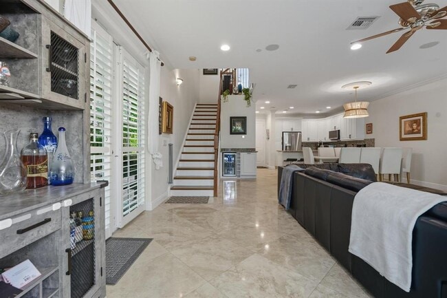 Foto del edificio - 1709 NE 8th St