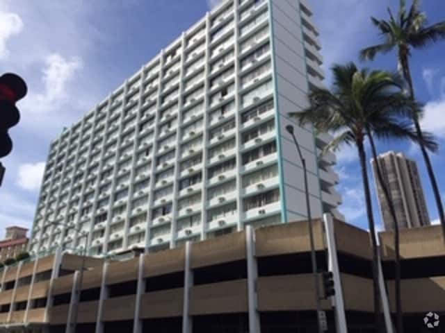 Building Photo - 1560 Kanunu St