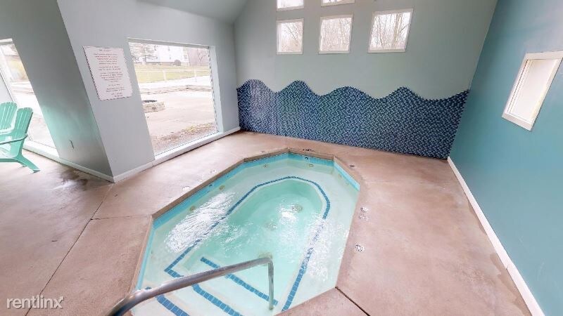 Building Photo - 3300 Pine Meadow Dr SE