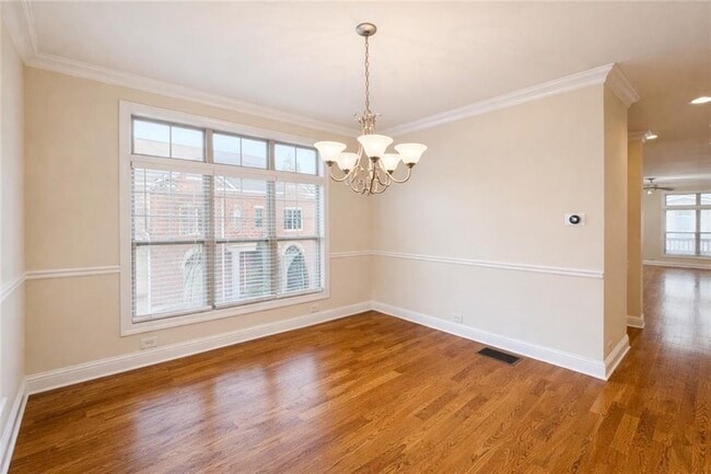 Building Photo - 4870 Carre Way