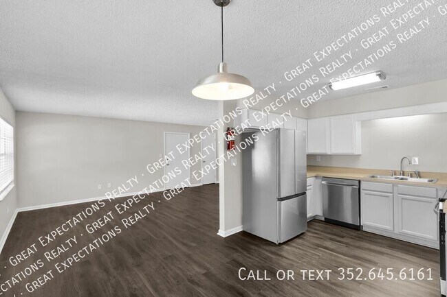 Foto del edificio - 147 SE 13th Ave