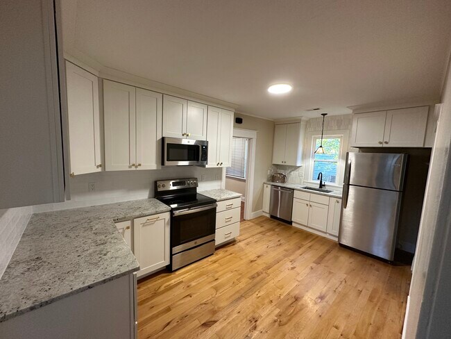 Building Photo - 2604 S 600 E
