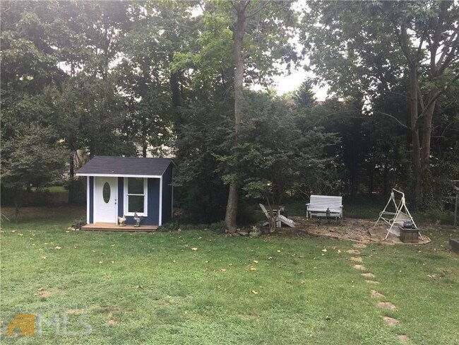 Building Photo - 3090 Cardinal Lake Dr NW