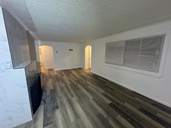 Building Photo - 1311 Dayton St