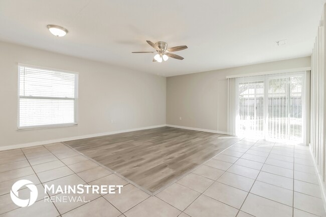 Building Photo - 6621 Voltaire Dr
