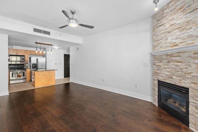 Foto del edificio - 1240 India St