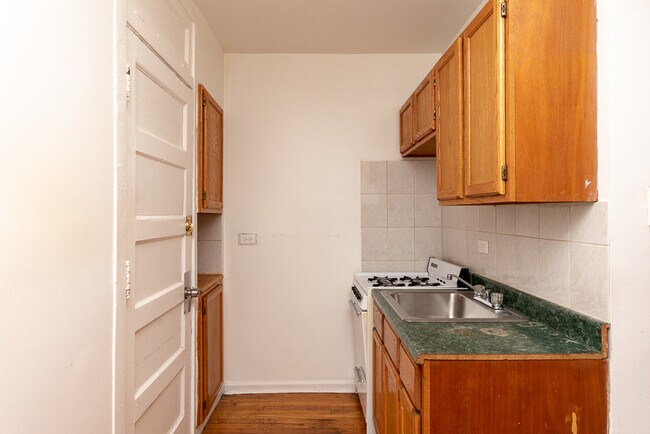 Foto del edificio - 3261 W Wrightwood Ave