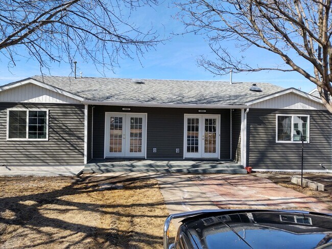 Duplex - 1006 S Sanborn St