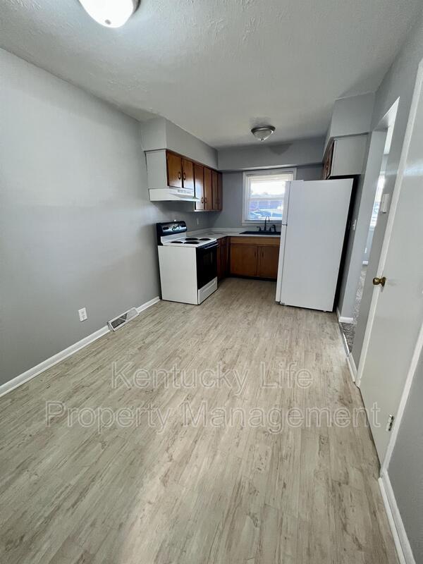 Foto del edificio - 3510 Lansdowne Dr