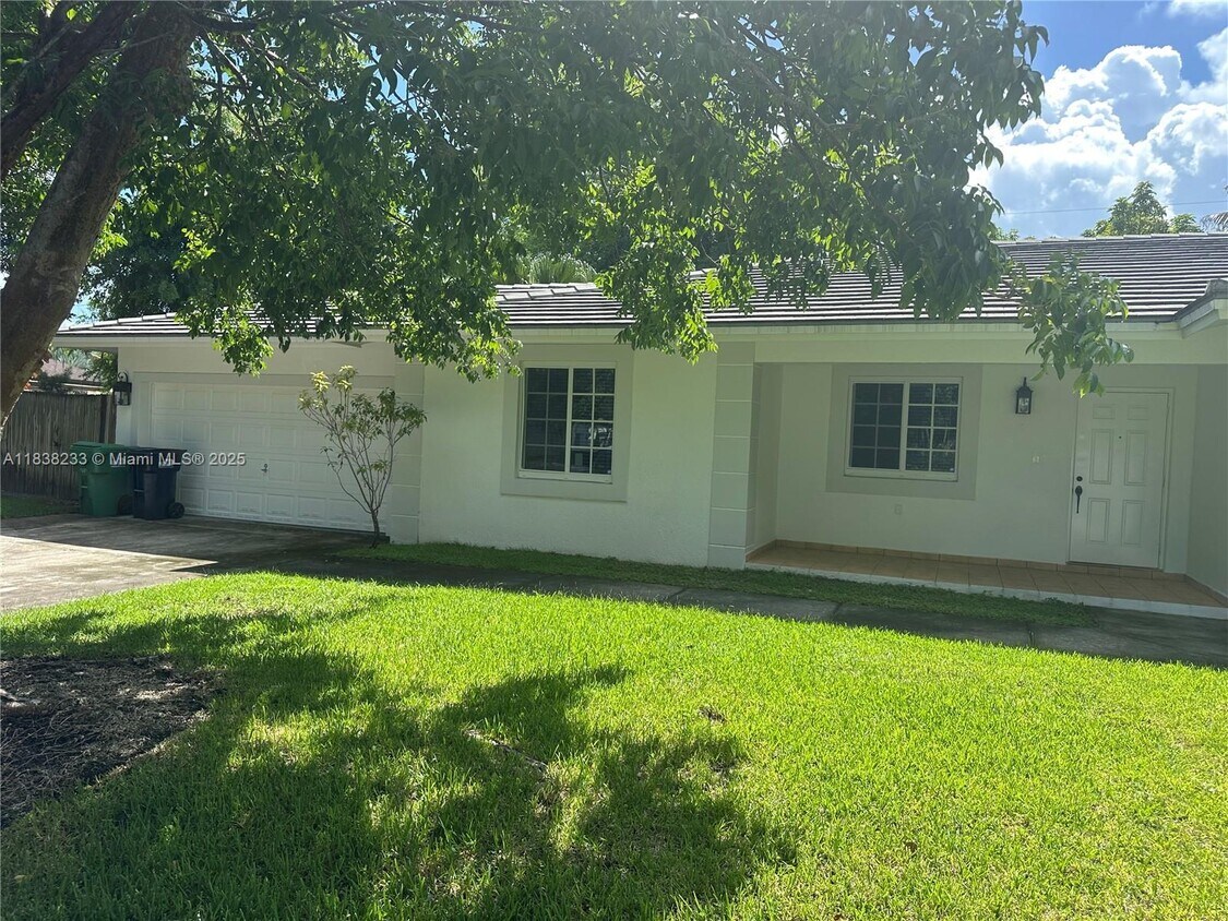 Foto principal - 16601 SW 92nd Ave