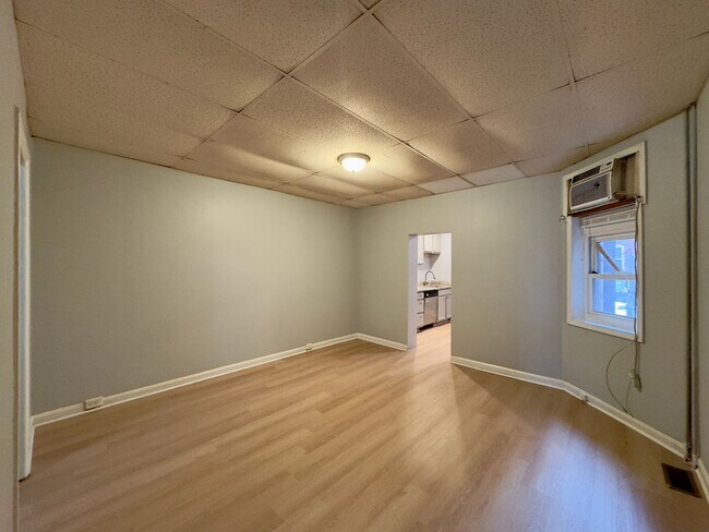 Building Photo - 1Bedroom Apartment in Brewer's Hill