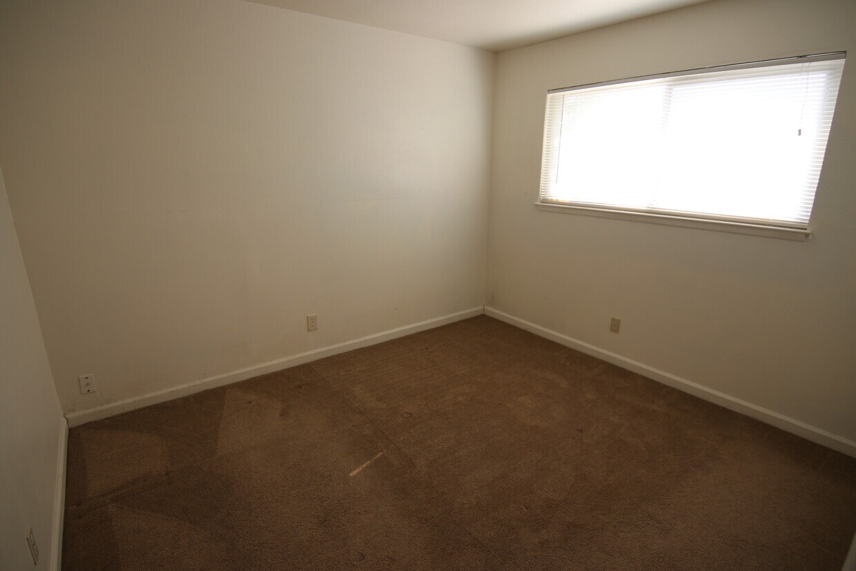 Primary Photo - 10418 Mills Tower Dr