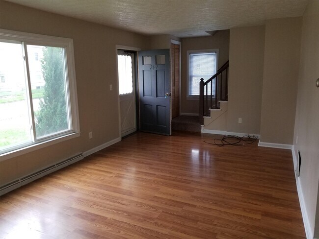 Foto del edificio - 249 Birchwood Ave