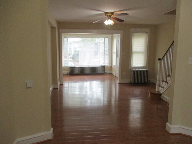 Foto del edificio - 4153 Stirling St