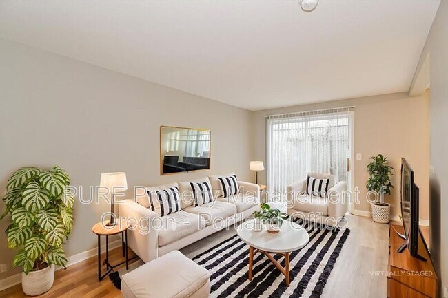 Building Photo - 16106 SE Caruthers St