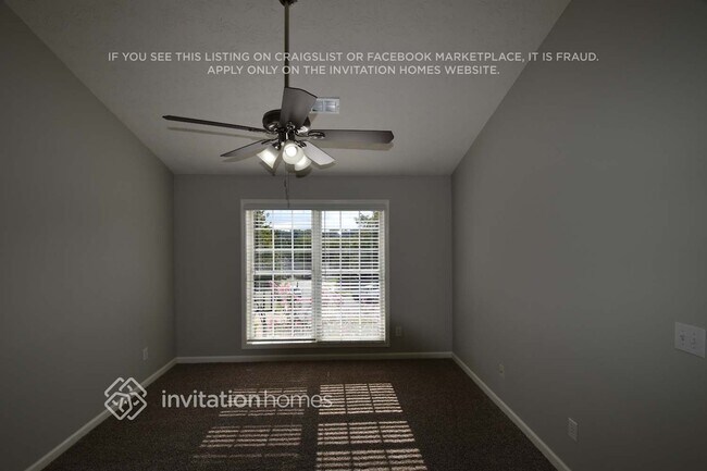 Foto del edificio - 1001 Garden Oak Ct